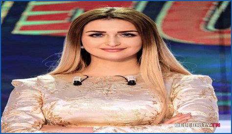 Serenay Sarıkaya Wiki, Biographie, Age, Taille, Mariage & Informations