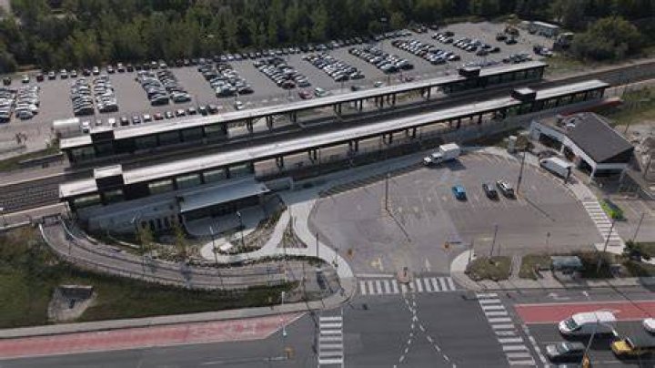 Where is Eglinton GO station?